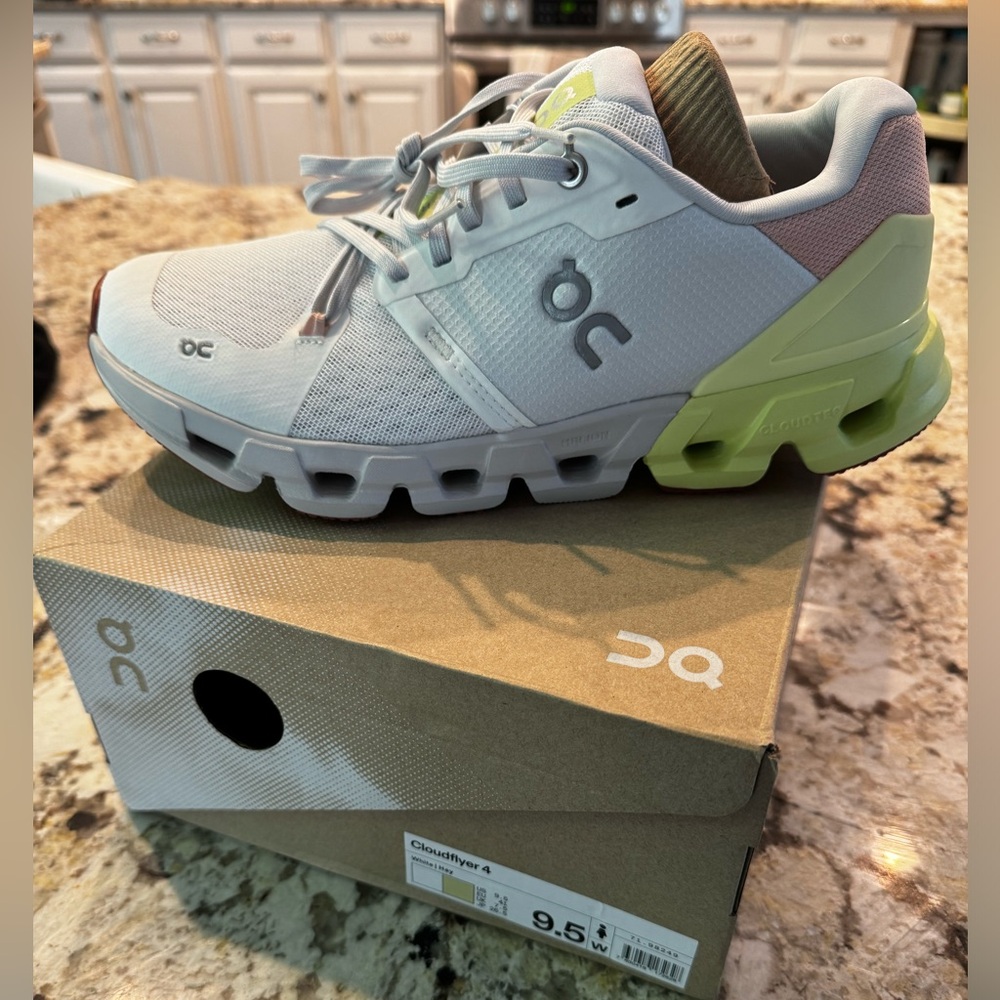 On Cloud Flyer 4 women’s running shoe